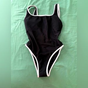 🖤Brand New🖤 Lain Snow Ocean Isle One Piece in Black! Size Medium!